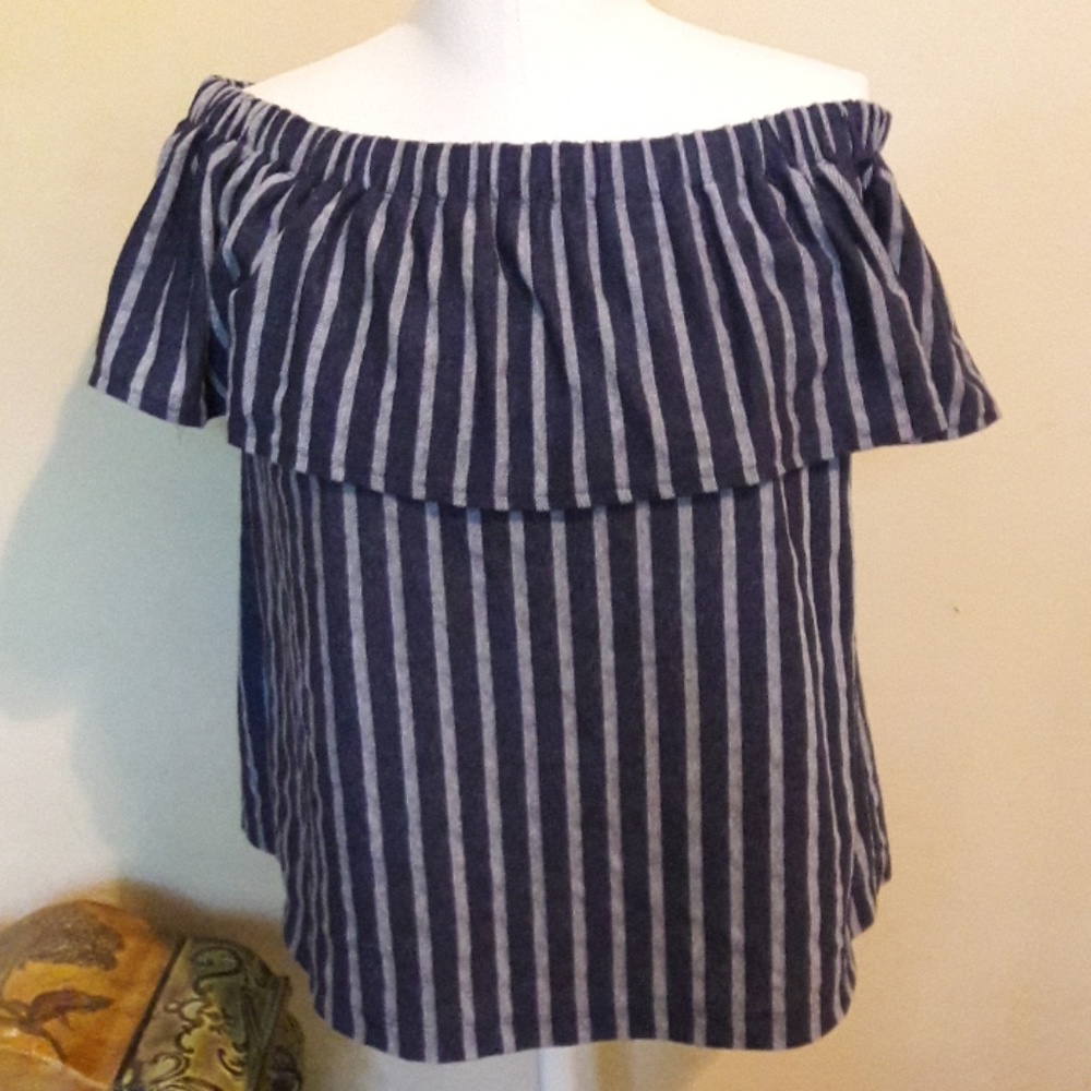 Banana Republic off the shoulder stripe top size S